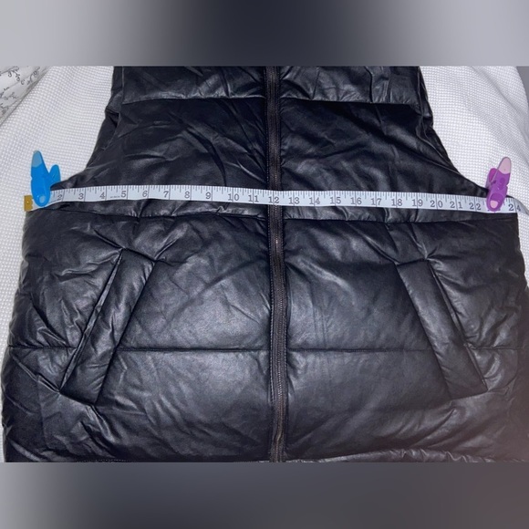 Women’s TRIBAL black Vegan Leather Vest size Large - Picture 9 of 15